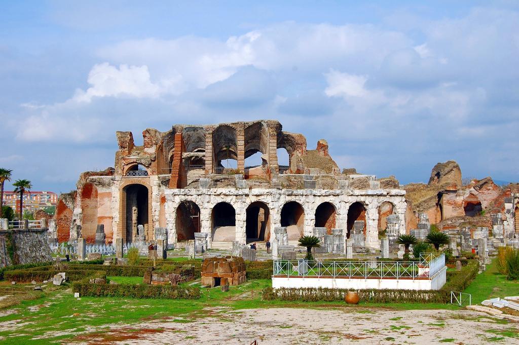 Albergo Scalzone Castel Volturno Luaran gambar