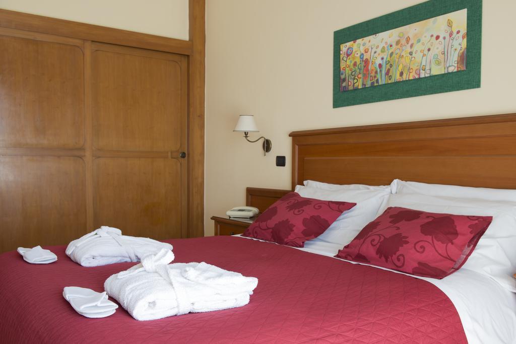 Albergo Scalzone Castel Volturno Luaran gambar